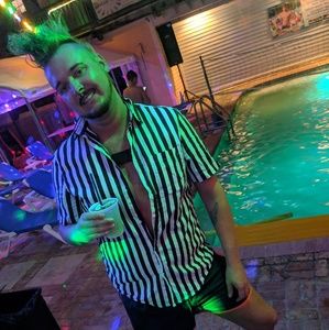 Meet your Posher, Kiley